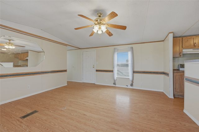 125 Willow Ridge Circle, Southmayd, TX 75092