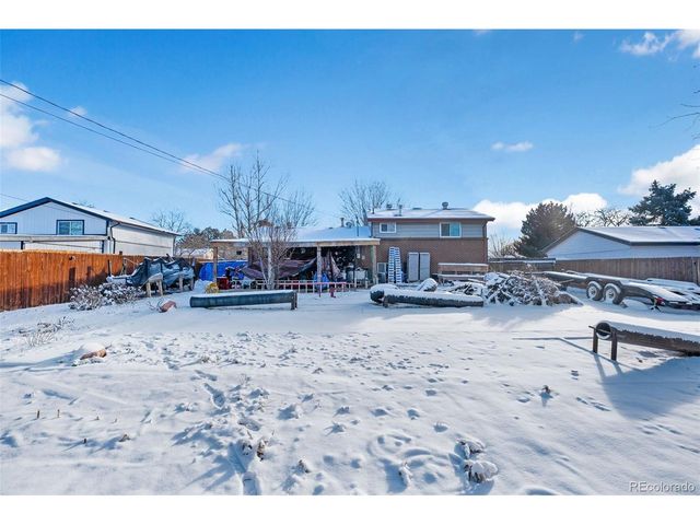 731 Elkhart St, Aurora, CO 80011