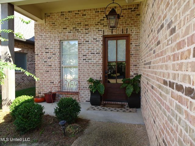 46 Charleston Circle, Brandon, MS 39047