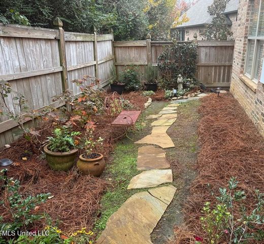 46 Charleston Circle, Brandon, MS 39047