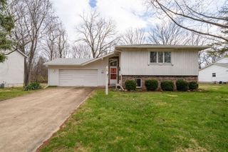 1204 Timber Ridge Court, Normal, IL 61761