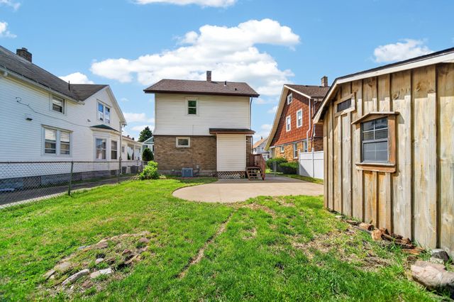 2957 POPLAR Street, Erie, PA 16508