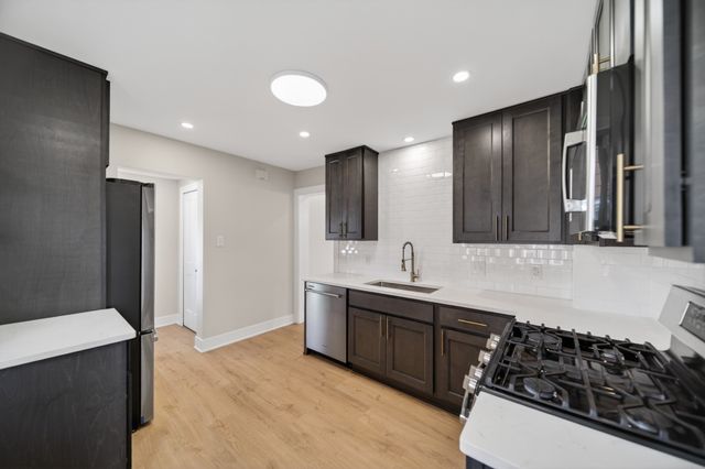 2957 POPLAR Street, Erie, PA 16508