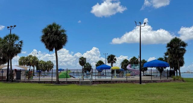 315 S BERMUDA BOULEVARD, Tampa, FL 33605