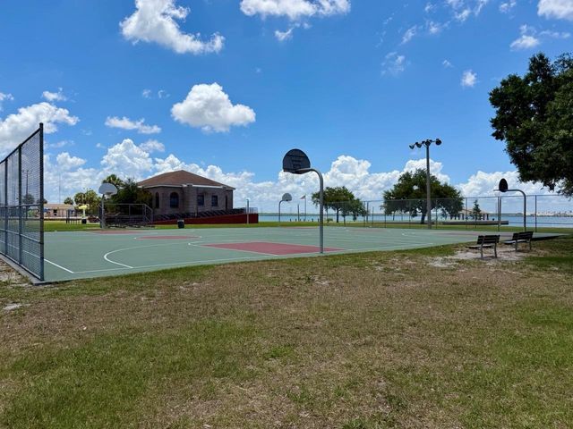 315 S BERMUDA BOULEVARD, Tampa, FL 33605