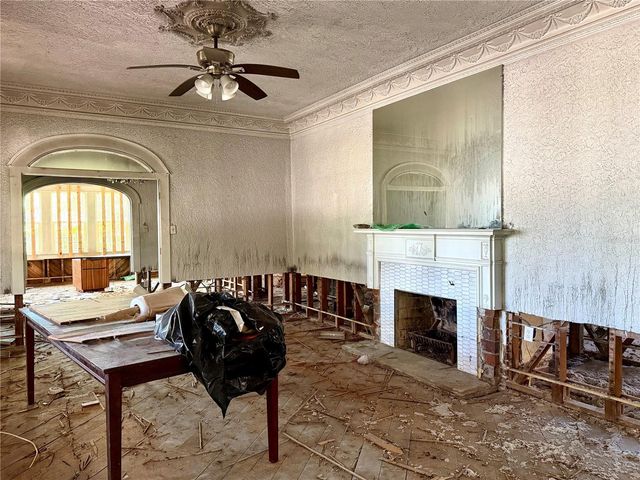 315 S BERMUDA BOULEVARD, Tampa, FL 33605