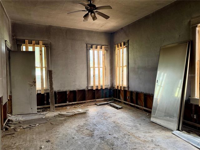 315 S BERMUDA BOULEVARD, Tampa, FL 33605