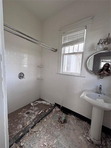 315 S BERMUDA BOULEVARD, Tampa, FL 33605