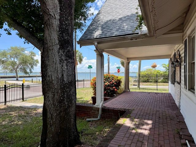 315 S BERMUDA BOULEVARD, Tampa, FL 33605