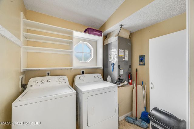 735 Crestline Lane NE, Palm Bay, FL 32907