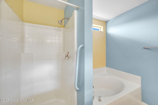 735 Crestline Lane NE, Palm Bay, FL 32907