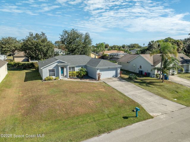 735 Crestline Lane NE, Palm Bay, FL 32907