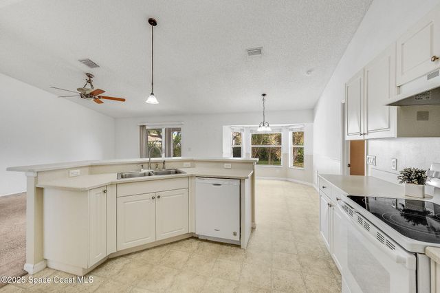 735 Crestline Lane NE, Palm Bay, FL 32907