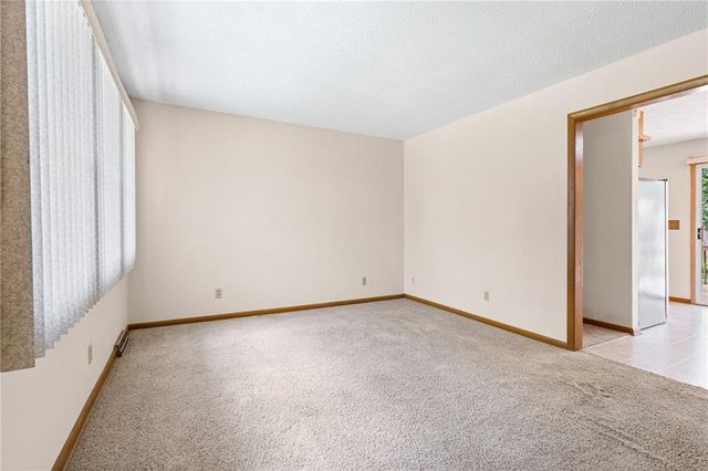 4826 Stearns Lane, Shawnee, KS 66203
