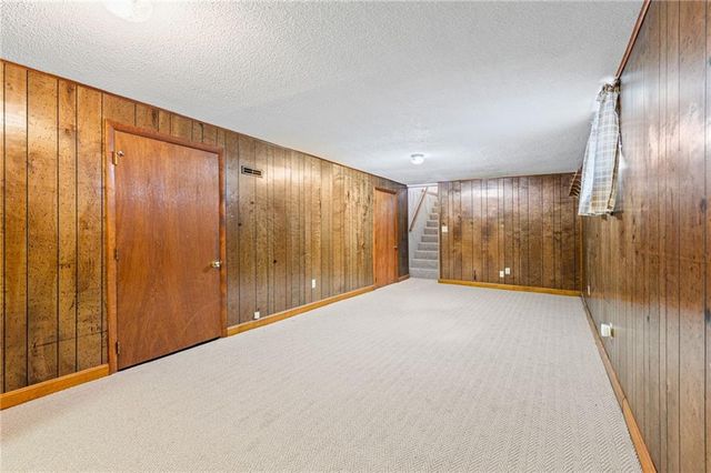 4826 Stearns Lane, Shawnee, KS 66203