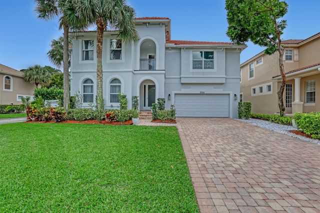 8086 Bautista Way, Palm Beach Gardens, FL 33418