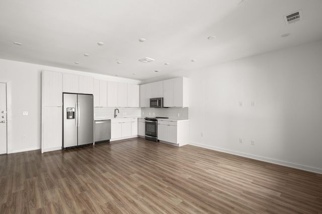 4802 S Congress Ave 213, Austin, TX 78745