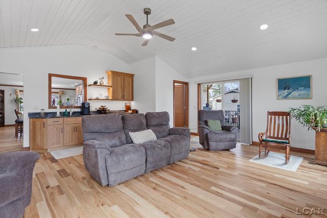 406 Seminole Drive, Tecumseh, MI 49286