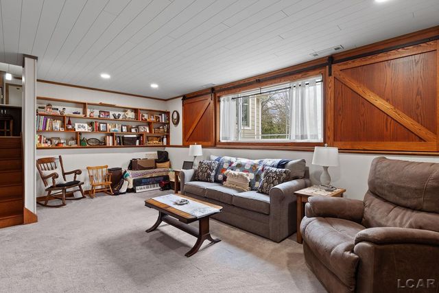 406 Seminole Drive, Tecumseh, MI 49286