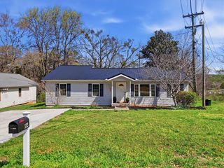 112 Newry Road, Seneca, SC 29672