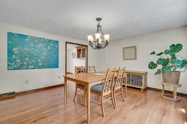 2 Sandspur Lane, North Reading, MA 01864