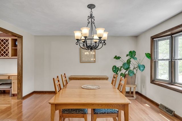 2 Sandspur Lane, North Reading, MA 01864