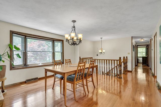 2 Sandspur Lane, North Reading, MA 01864