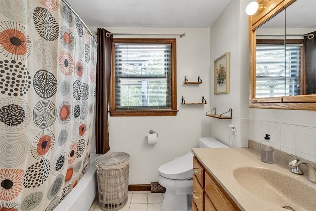 2 Sandspur Lane, North Reading, MA 01864