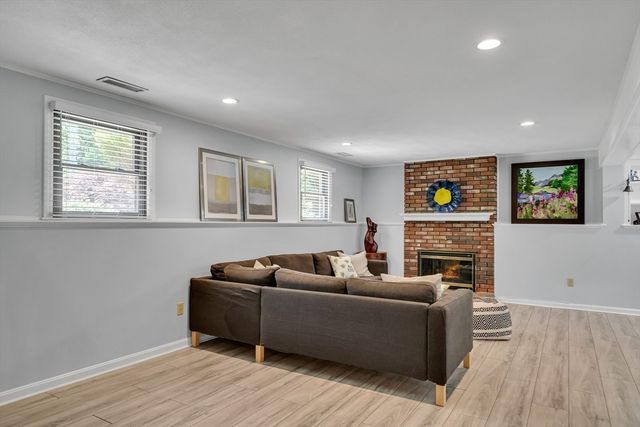 2 Sandspur Lane, North Reading, MA 01864