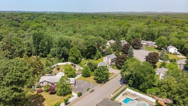 2 Sandspur Lane, North Reading, MA 01864