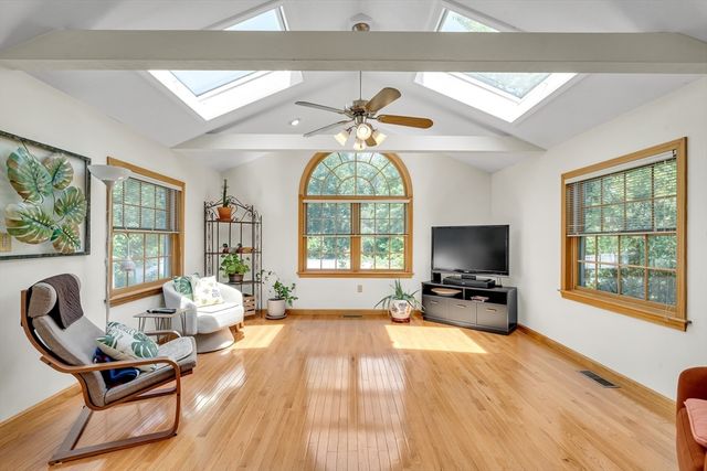 2 Sandspur Lane, North Reading, MA 01864
