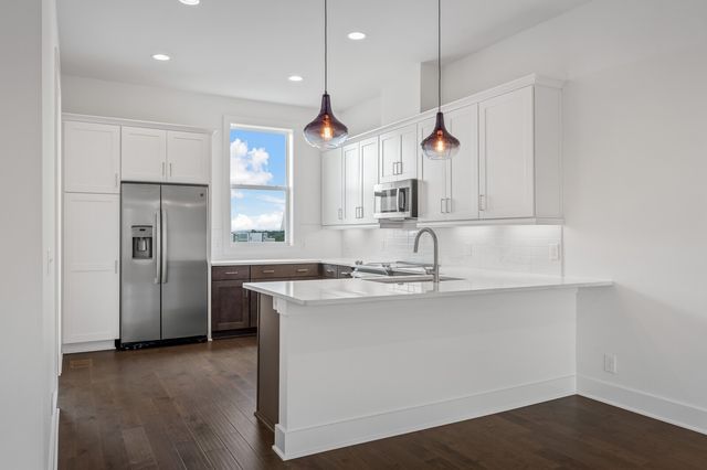 2202 Old Matthews Rd, Nashville, TN 37207