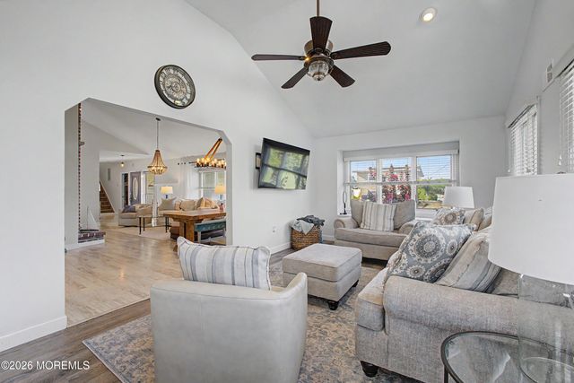 212 Riviera Drive, Toms River, NJ 08753