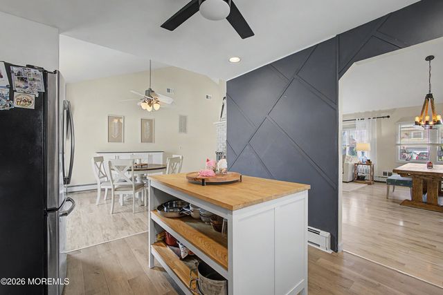 212 Riviera Drive, Toms River, NJ 08753