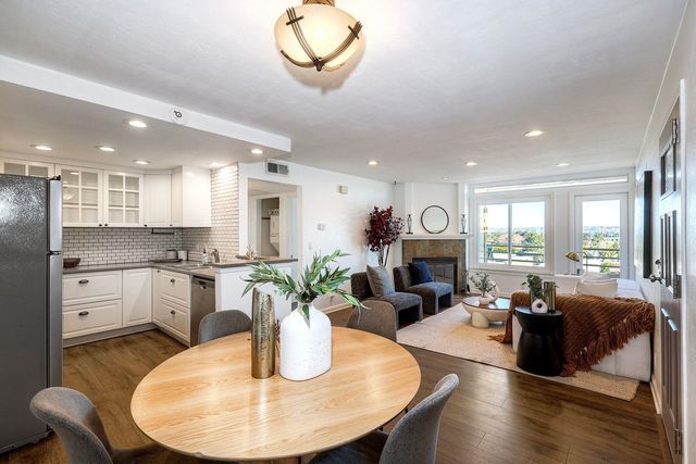 4402 Mentone St 304, San Diego, CA 92107