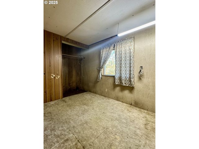 2263 CANYONVILLE RIDDLE Rd, Riddle, OR 97469