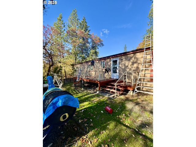 2263 CANYONVILLE RIDDLE Rd, Riddle, OR 97469