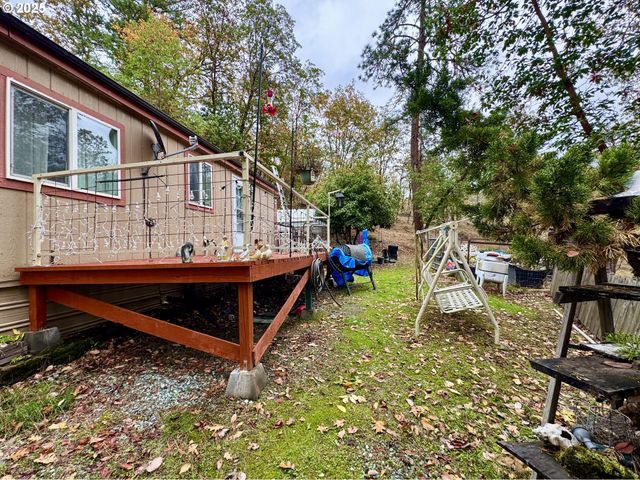 2263 CANYONVILLE RIDDLE Rd, Riddle, OR 97469