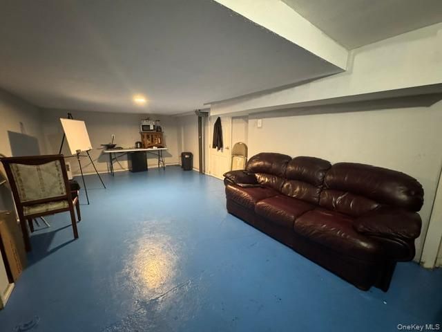 325 West Street, Newburgh, NY 12550