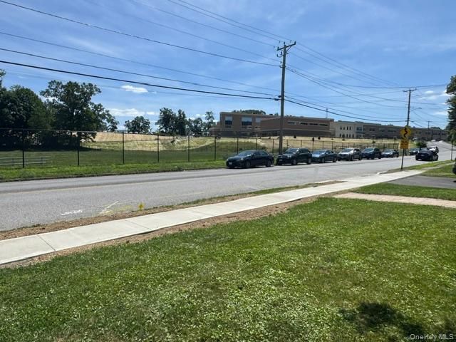 325 West Street, Newburgh, NY 12550