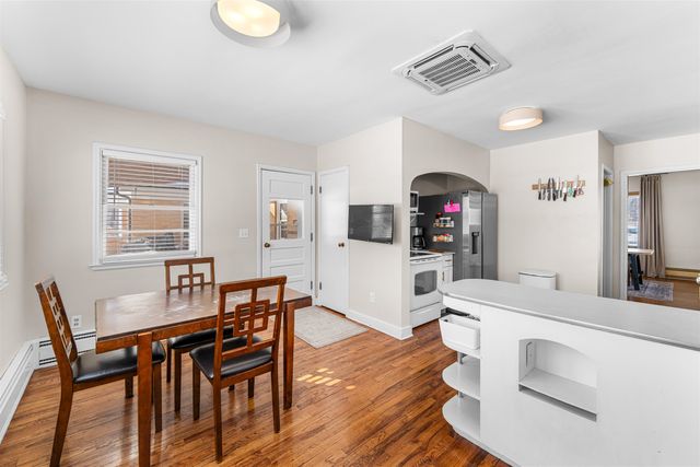 849 S Santa Fe Ave., Salina, KS 67401