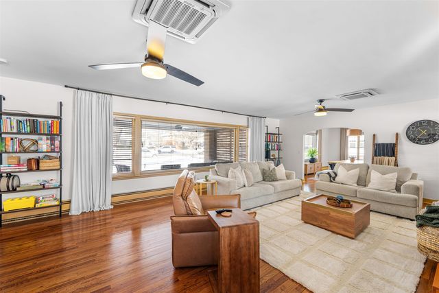 849 S Santa Fe Ave., Salina, KS 67401