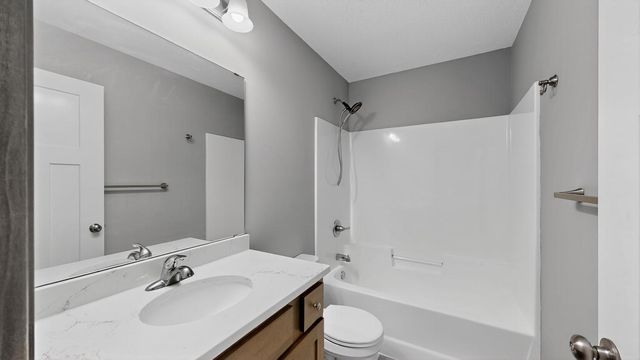 2846 20th Avenue SE, Rochester, MN 55904