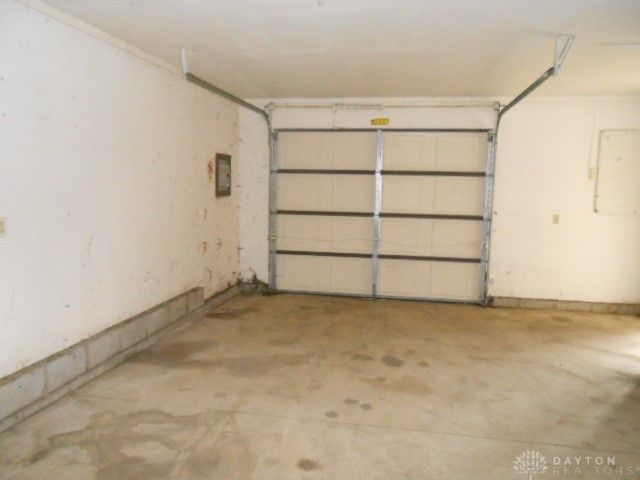 325 Larchmont Avenue, Springfield, OH 45503