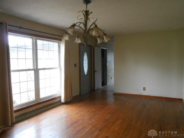 325 Larchmont Avenue, Springfield, OH 45503