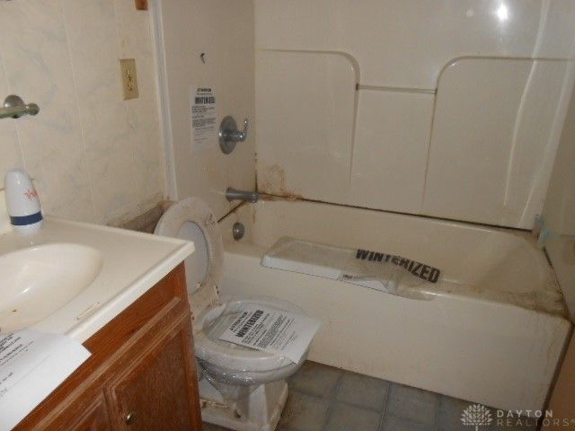 325 Larchmont Avenue, Springfield, OH 45503