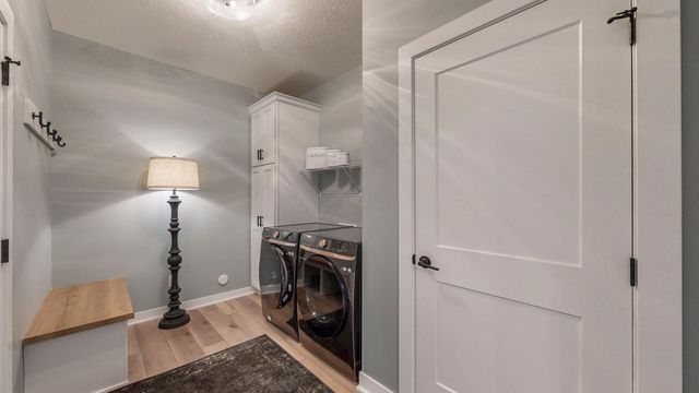 1383 Falstone Alcove NE, Byron, MN 55920