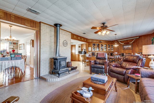 140 Olympia, San Antonio, TX 78201