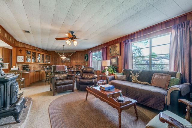 140 Olympia, San Antonio, TX 78201