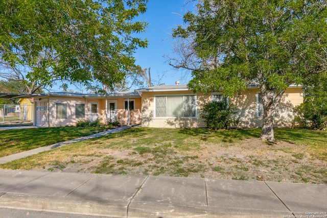 140 Olympia, San Antonio, TX 78201